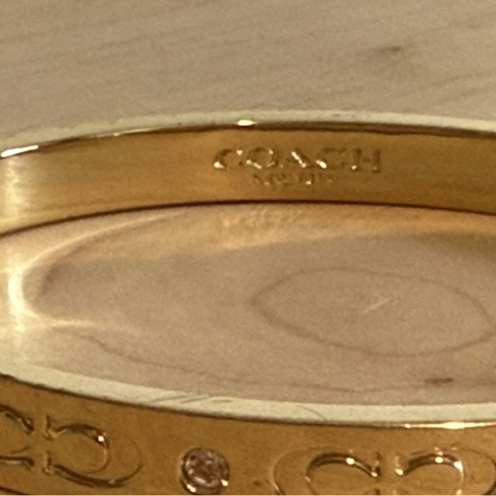 NEW Coach Women's Kissing C Hinged Bangle Bracelet - Picture 5 of 7